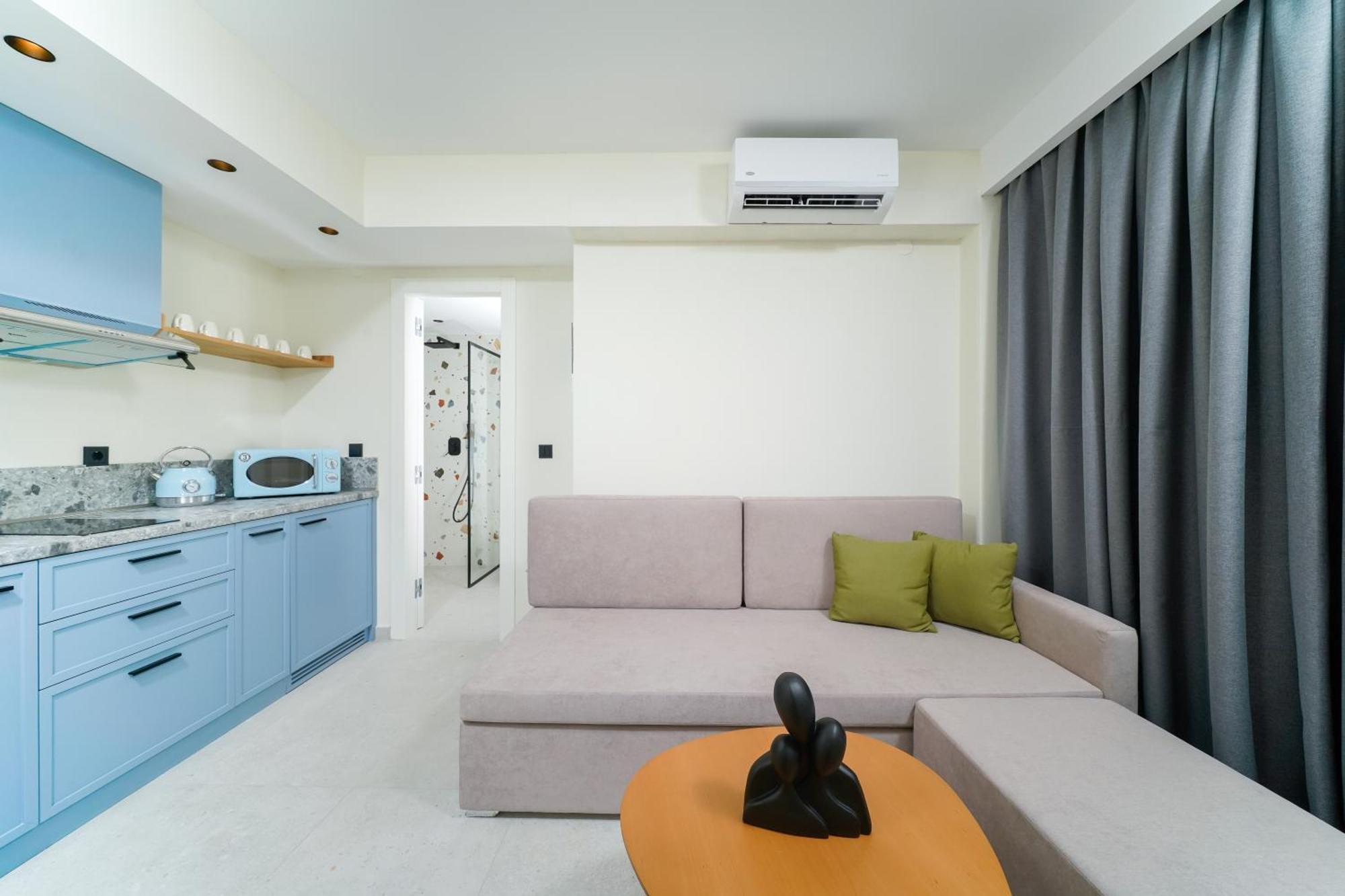 Azzure Luxury Suites Потос Екстер'єр фото