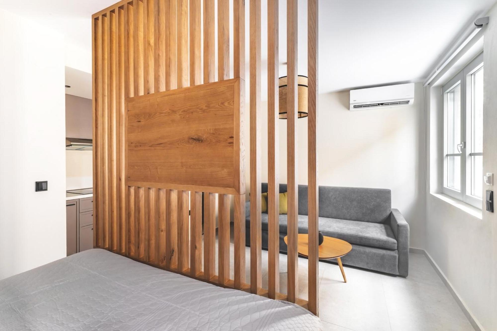 Azzure Luxury Suites Потос Екстер'єр фото