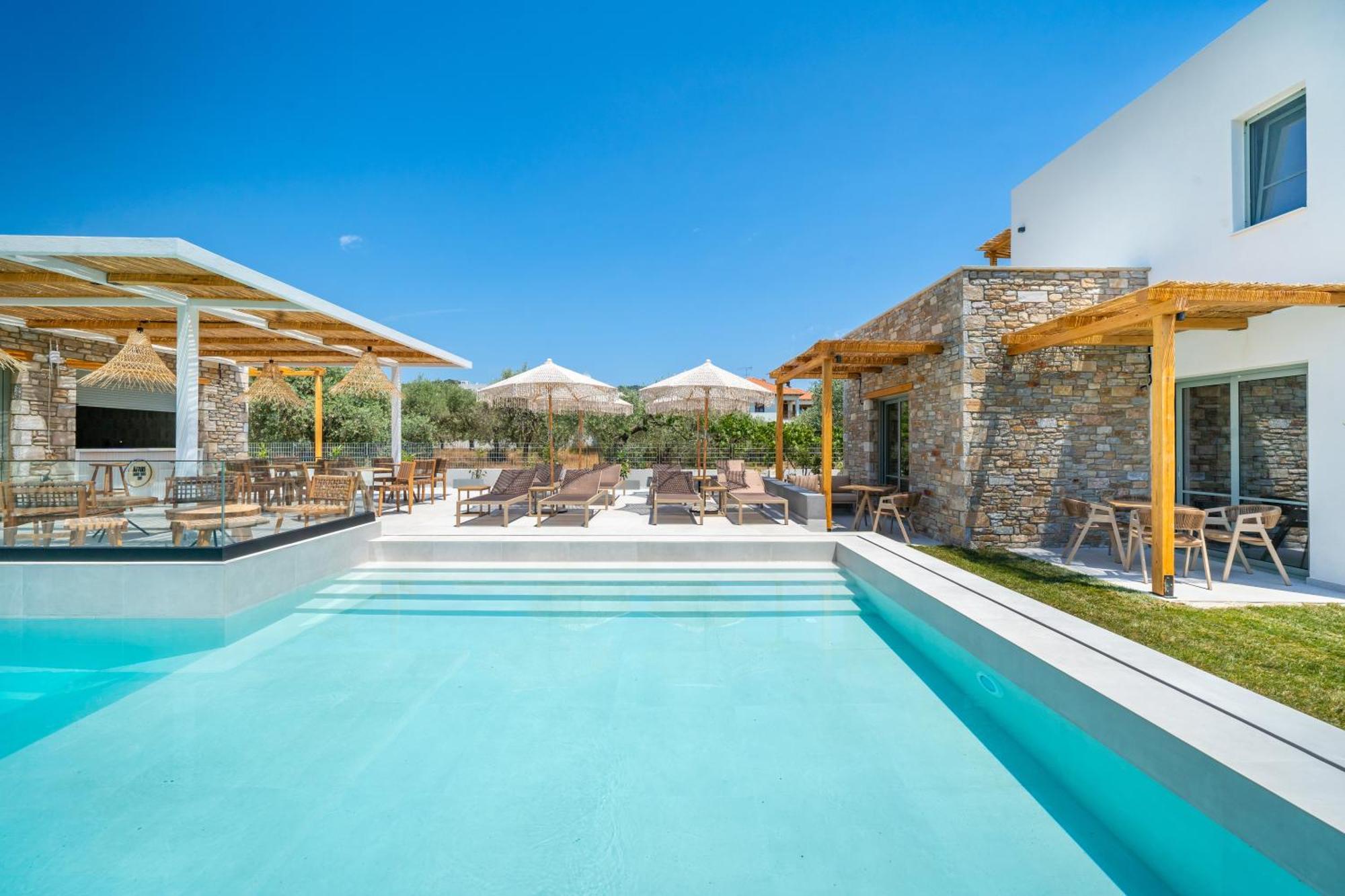 Azzure Luxury Suites Потос Екстер'єр фото